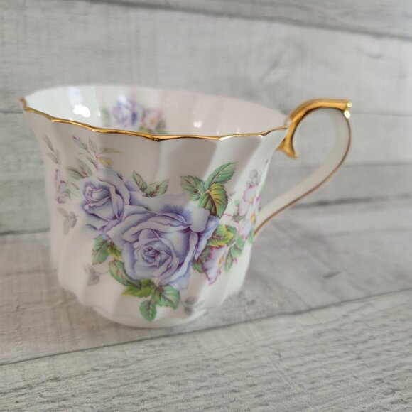 Lefton Lavender Rose Bone China Teacup & Saucer Set - Picture 7 of 7
